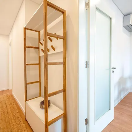 Apartment Guestready - Bright Escape Near Santa Apolonia *