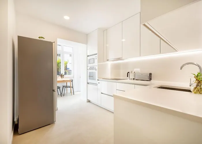 Apartament Guestready - Bright Escape Near Santa Apolonia Lizbona